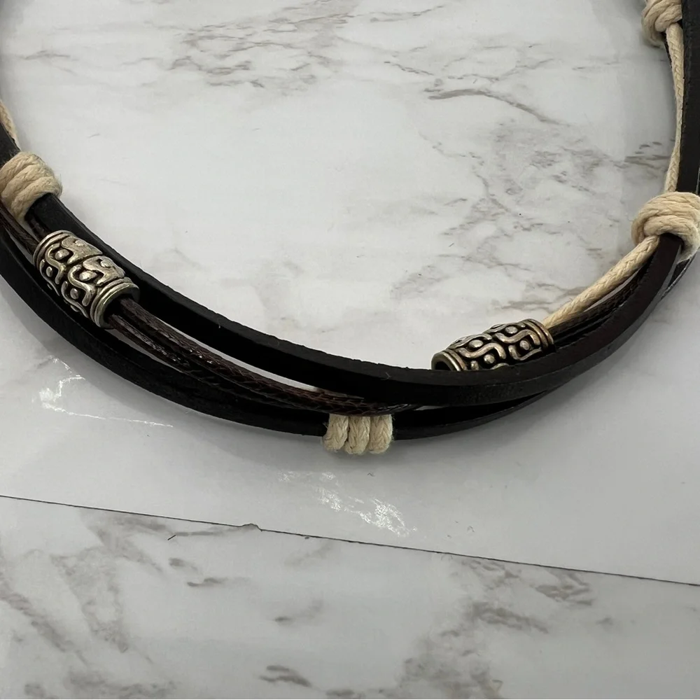 VINTAGE Y2K layered leather beaded NECKLACE